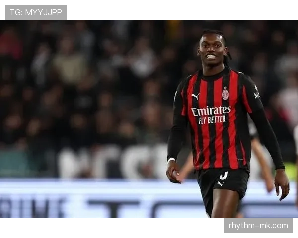 莱奥在AC米兰复兴中的战术角色与责任解析