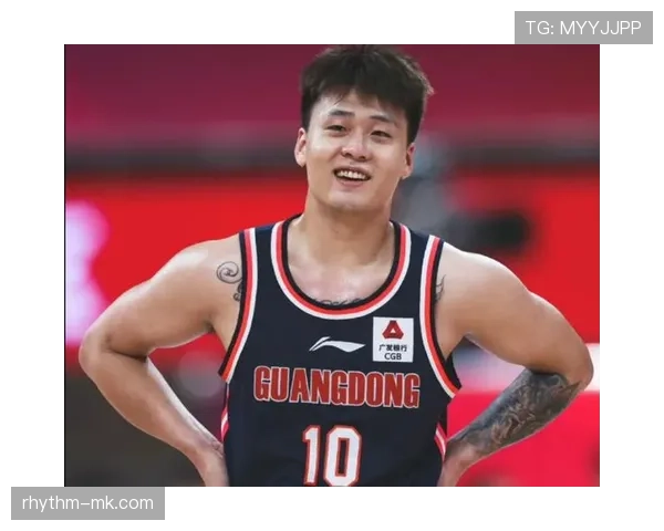 赵睿居然在新疆买了个豪宅,完全看不出球场上的拼命样儿啊! 赵睿居然在新疆买了个豪宅,完全看不出球场上的拼命样儿啊!