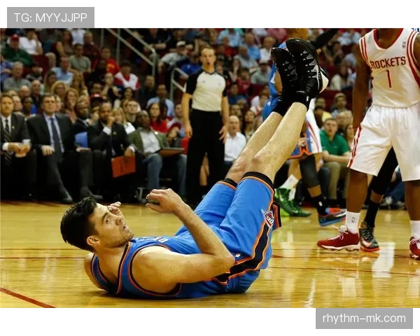 尼克·科里森挡拆配合提升湖人内线得分效率明显