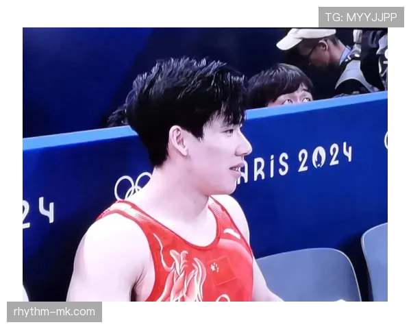 张博恒训练完直接啃鸡腿，这自律和放纵的切换也太真实了